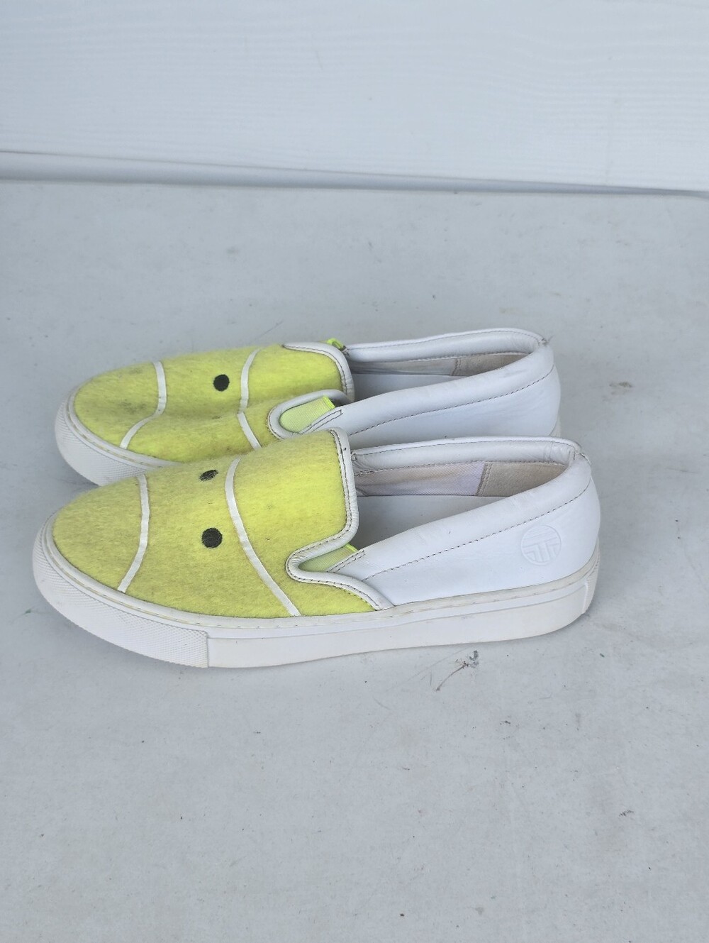 Tory Sport Yellow Tennis Ball Slip On Sneakers Loafers White Leather Sz 6.5M - Picture 8 of 15